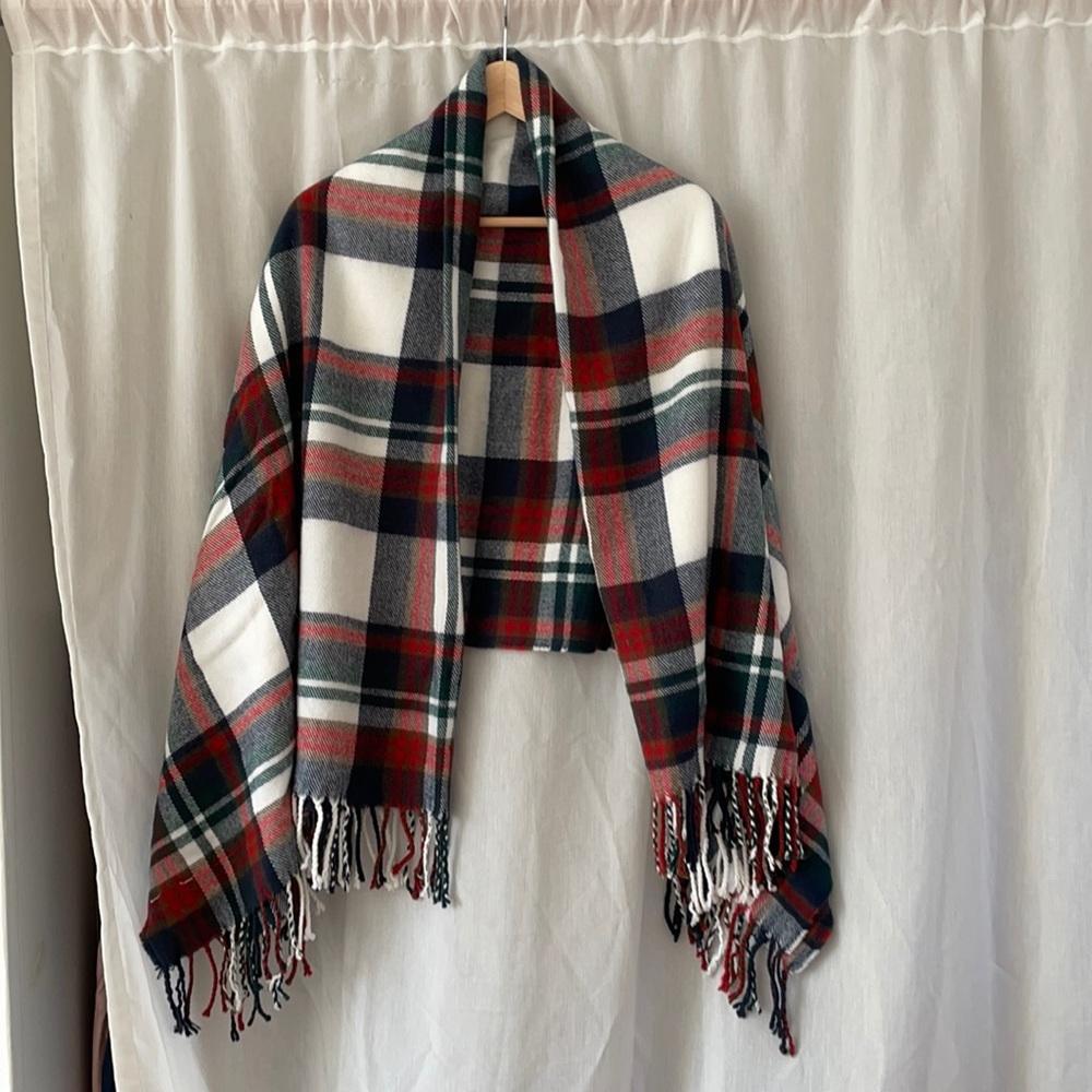 Oversized J. Crew Blanket Scarf in Plaid, Like New